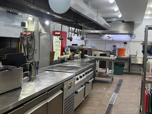 Objeto comercial con potencial hotelero y de restaurante en el centro de Tbilisi — Encuentre propiedades fuera del plan o reventa de bienes inmuebles directamente de desarrolladores y propietarios GEOLN.COM. Foto 13