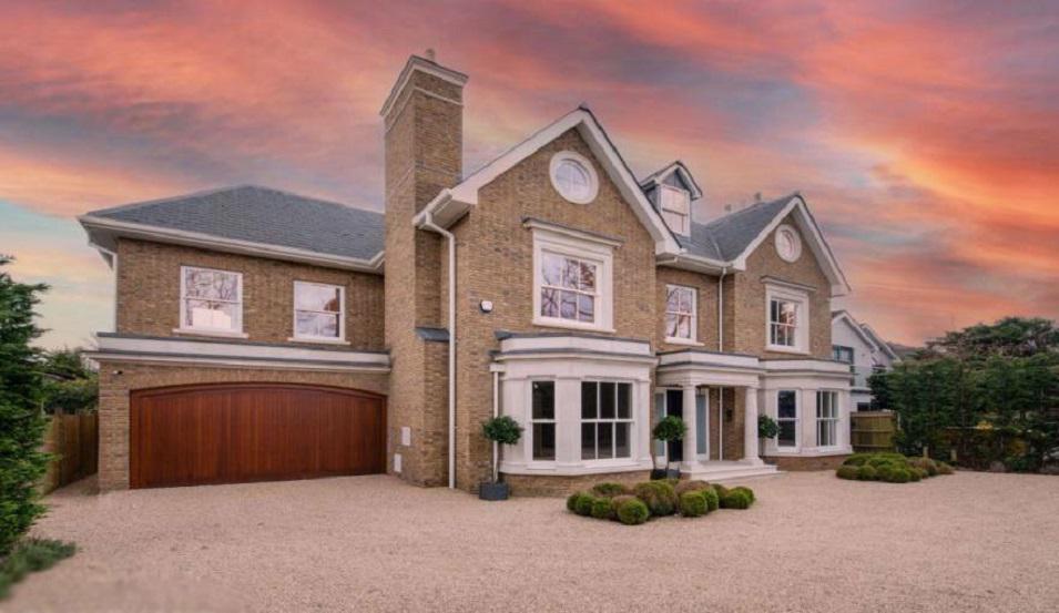 Propiedad en venta en Rowley Ridge — mira el buscador inmobiliario GEOLN.COM. Foto 1