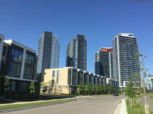 房地产在 Amber Condos — look at the real estate search engine GEOLN.COM. 照片 3