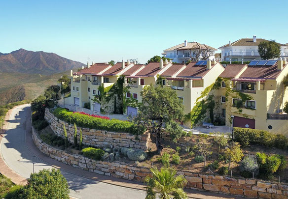 Apartment 2 bedrooms 210 m² in La Mairena, Spain