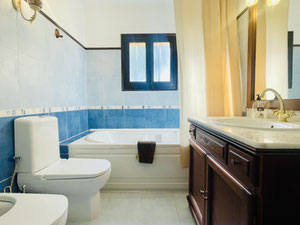 გაყიდვა სახლი საგაროში (კოსტა-ბრავას პლაჟები) — უძრავი ქონების ყიდვა და მფლო ბელებისგან GEOLN.COM. ფოტო 2