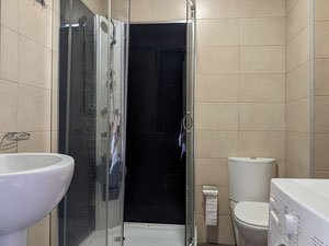 带装修的欧式两居室，位于黑海岸边 — 来自开发商和业主的房地产搜索引擎 GEOLN.COM. 照片 4