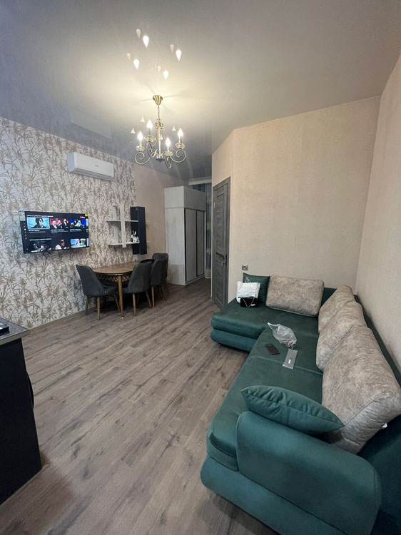 Терміново продається з видом на гори та море — Пошуковик нерухомості від забудовників і власників GEOLN.COM. Фото 1