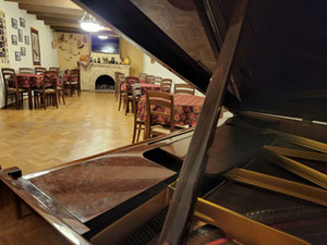 Negocio activo en el corazón de Tbilisi: casa de huéspedes y restaurante — Encuentre propiedades fuera del plan o reventa de bienes inmuebles directamente de desarrolladores y propietarios GEOLN.COM. Foto 3