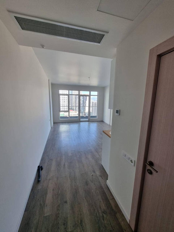 白色销售工作室 — 来自开发商和业主的房地产搜索引擎 GEOLN.COM. 照片 1