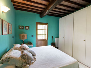 منزل قروي في إيطاليا ، توسكانا ، سان جيميجنانو — ابحث عن عقار قيد الإنشاء أو عقار معاد بيعه مباشرة من المطورين والملاك GEOLN.COM. صورة فوتوغرافية 4