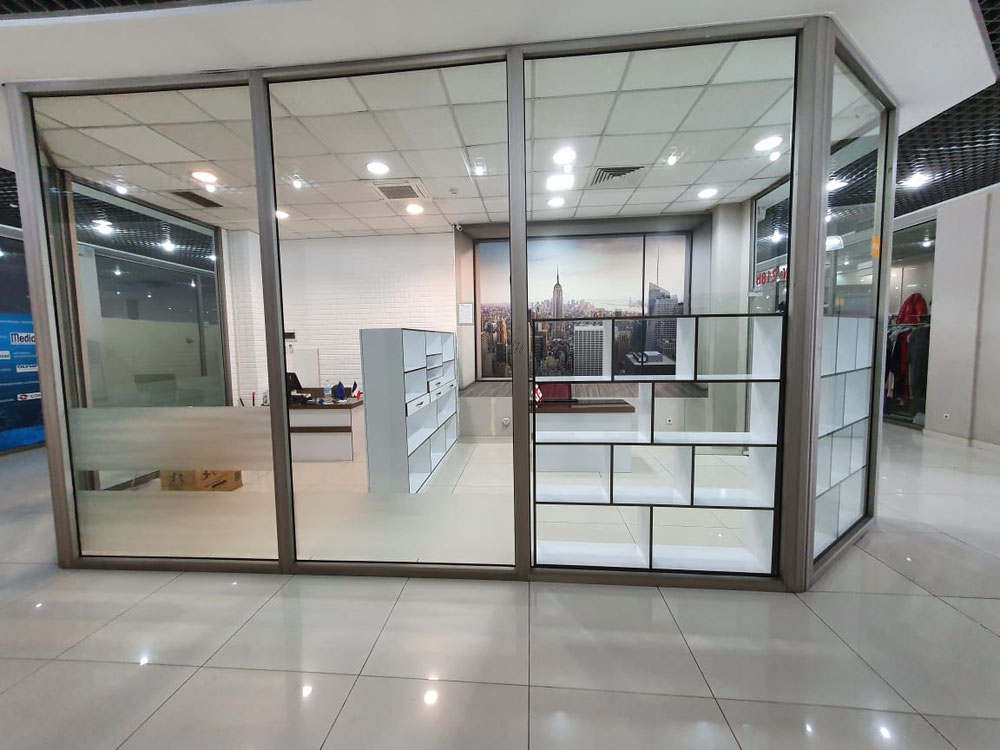 propiedad comercial en venta — Encuentre propiedades fuera del plan o reventa de bienes inmuebles directamente de desarrolladores y propietarios GEOLN.COM. Foto 1