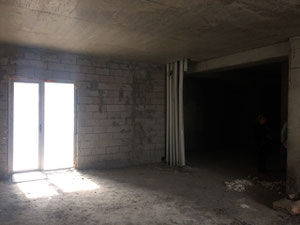 海边出售的黑色框架 — 来自开发商和业主的房地产搜索引擎 GEOLN.COM. 照片 3