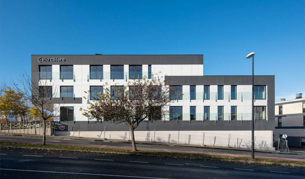 Real estate in CASTELO — look at the real estate search engine GEOLN.COM. Photo 1