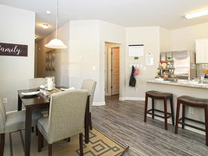 უძრავი კონება Woodward Hills Townhomes — გადახედეთ უძრავი ქონების საძიებო სისტემას GEOLN.COM. ფოტო 2