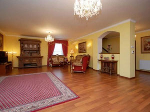 სახლი ჩეხეთში, პრაღა, კატერჟინკი იყიდება — უძრავი ქონების ყიდვა და მფლო ბელებისგან GEOLN.COM. ფოტო 11