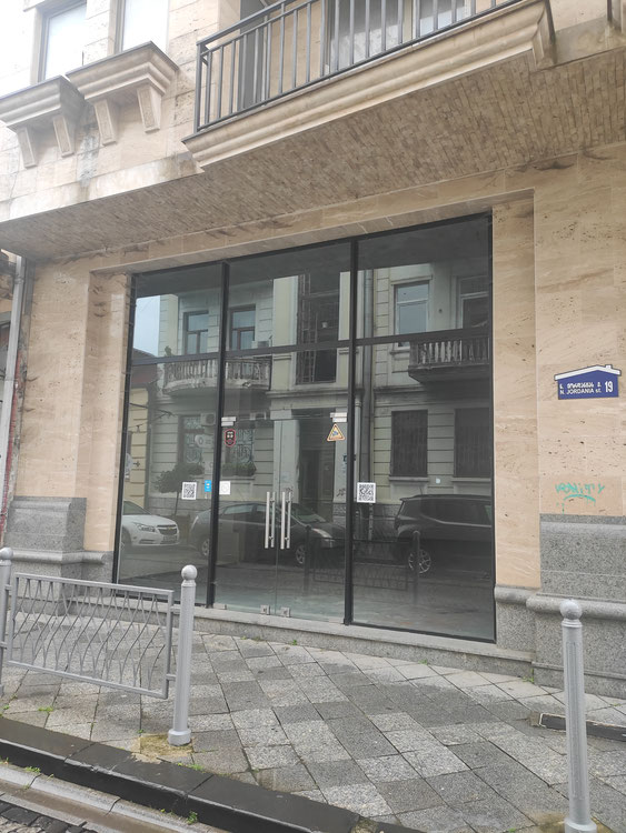 კომერციული უძრავი ქონება ბათუმში ბათუმი — უძრავი ქონების ყიდვა და მფლო ბელებისგან GEOLN.COM. ფოტო 1