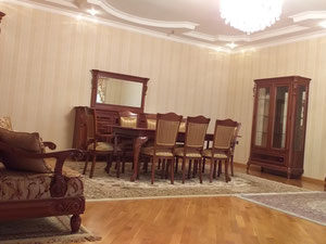 Два сучасні будинки збудовані на одній ділянці, з чудовим видом на рожеве солоне озеро — Пошуковик нерухомості від забудовників і власників GEOLN.COM. Фото 12