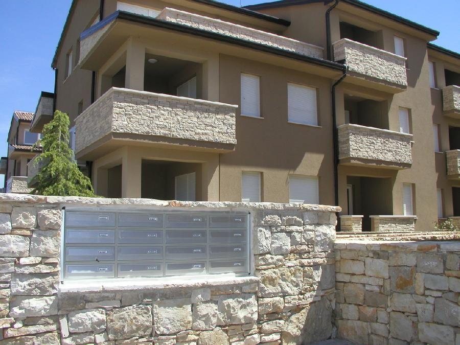 Apartments by the sea in Croatia, Novigrad — Find off-plan property or real estate resale directly from developers and owners GEOLN.COM. Photo 1