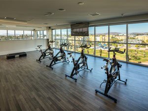 Real estate in Vive on The Park — look at the real estate search engine GEOLN.COM. Photo 6