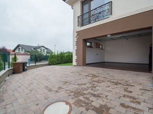 فيلا للبيع في براغ — ابحث عن عقار قيد الإنشاء أو عقار معاد بيعه مباشرة من المطورين والملاك GEOLN.COM. صورة فوتوغرافية 9