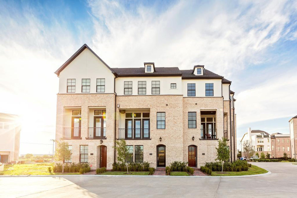 房地产在 Fannin Station Phase 2 — look at the real estate search engine GEOLN.COM. 照片 1