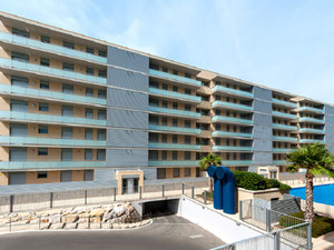 房地产在 Residencial Port Badalona — look at the real estate search engine GEOLN.COM. 照片 7
