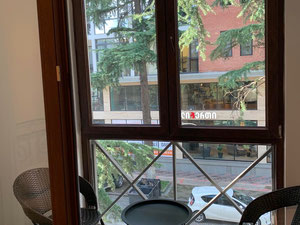 出售二楼 - 3 个功能办公室和 1 套公寓 — 来自开发商和业主的房地产搜索引擎 GEOLN.COM. 照片 8