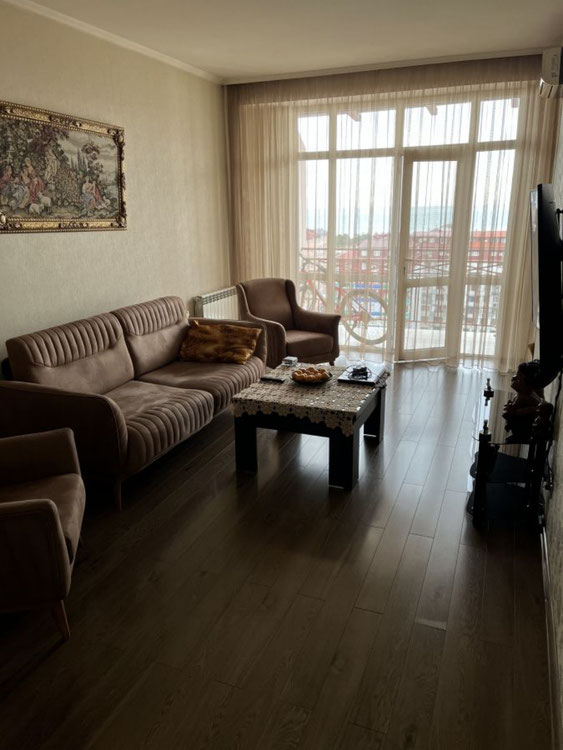 五房公寓出售 — 来自开发商和业主的房地产搜索引擎 GEOLN.COM. 照片 1