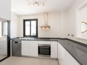 პენტჰაუსი 3 საძინებელი 127 მ² ესტეპონაში, ესპანეთში — უძრავი ქონების ყიდვა და მფლო ბელებისგან GEOLN.COM. ფოტო 28