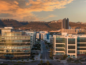 Ваш идеальный дом: 4-комнатная квартира рядом с пляжами, центрами занятости и развивающимся районом — Поисковик недвижимости от застройщиков и собственников GEOLN.COM. Фото 16