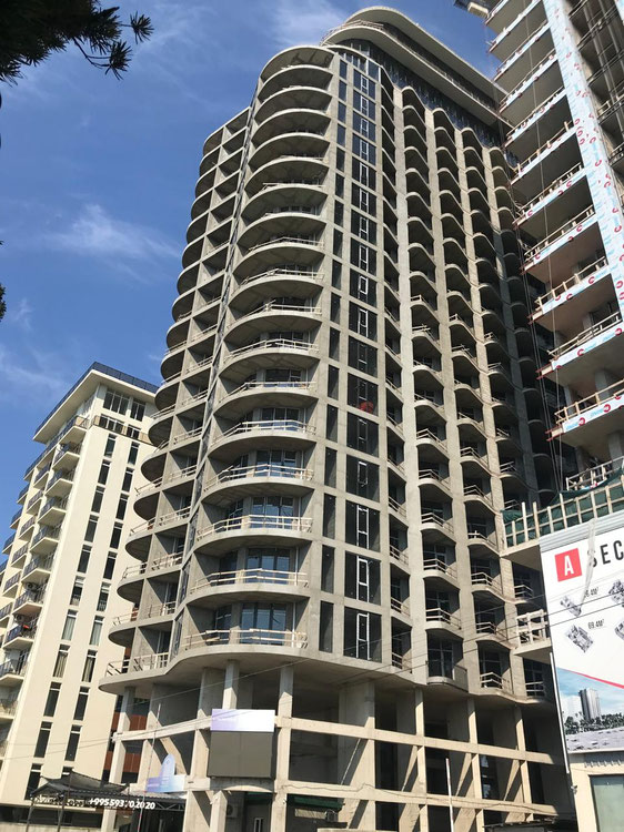 出售巴图米的公寓 — 来自开发商和业主的房地产搜索引擎 GEOLN.COM. 照片 1