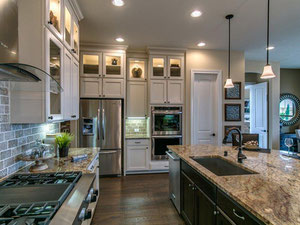 Real estate in Heritage Oaks at Pearson Place — look at the real estate search engine GEOLN.COM. Photo 2