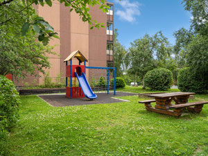 Moderne 3-Zimmer-Eckwohnung im beliebten Tyholt. Gute Sonnen- und Aussichtsmöglichkeiten. Parkmöglichkeiten. Küche von 2019. — Immobilien-Suchservice von Bauträgern und Eigentümern GEOLN.COM. Foto 23