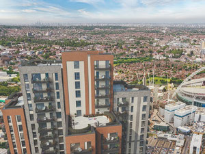 房地产在 No 10 Watkin Road — look at the real estate search engine GEOLN.COM. 照片 3