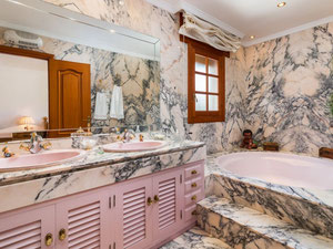 Villa 5 Schlafzimmer 300 m² in El Vicario, Spanien — Immobilien-Suchservice von Bauträgern und Eigentümern GEOLN.COM. Foto 8