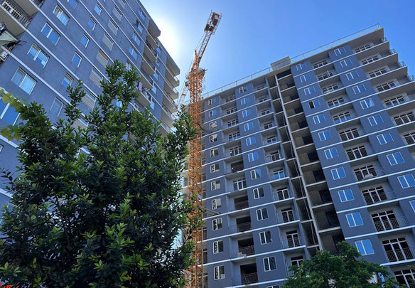 Trzypokojowe mieszkanie z wygodnym układem i oszałamiającymi widokami na góry