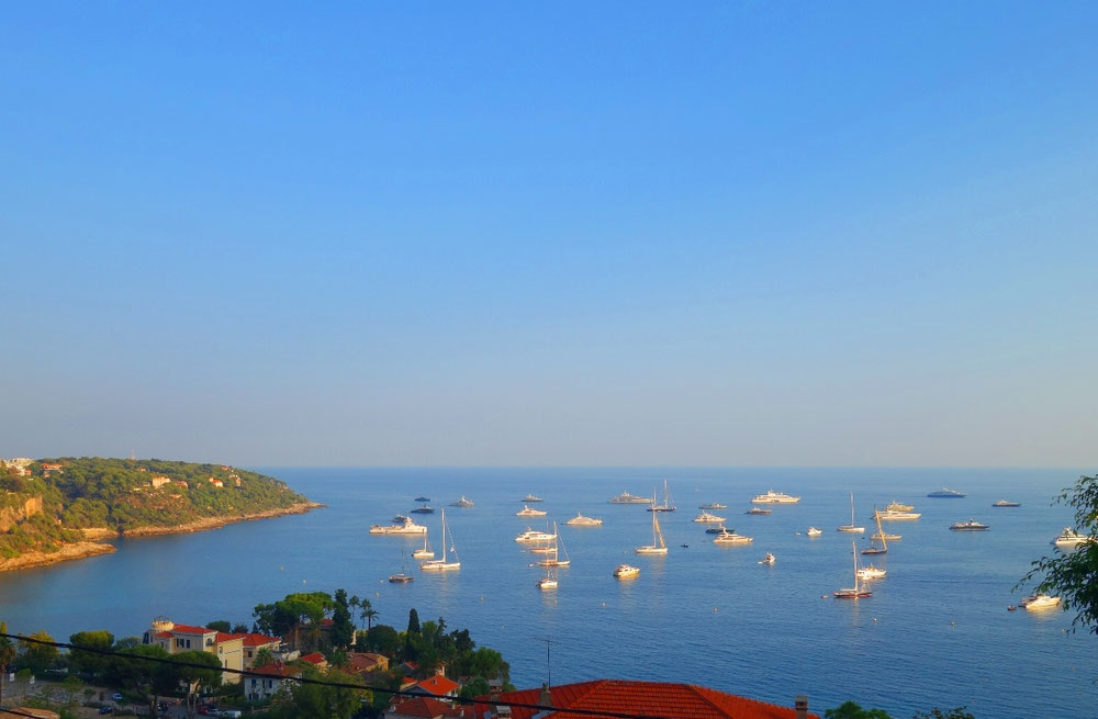 Willa obok Monako, widok na otwarte morze — Wyszukiwarka nieruchomości od deweloperów i właścicieli GEOLN.COM. Zdjęcie 1