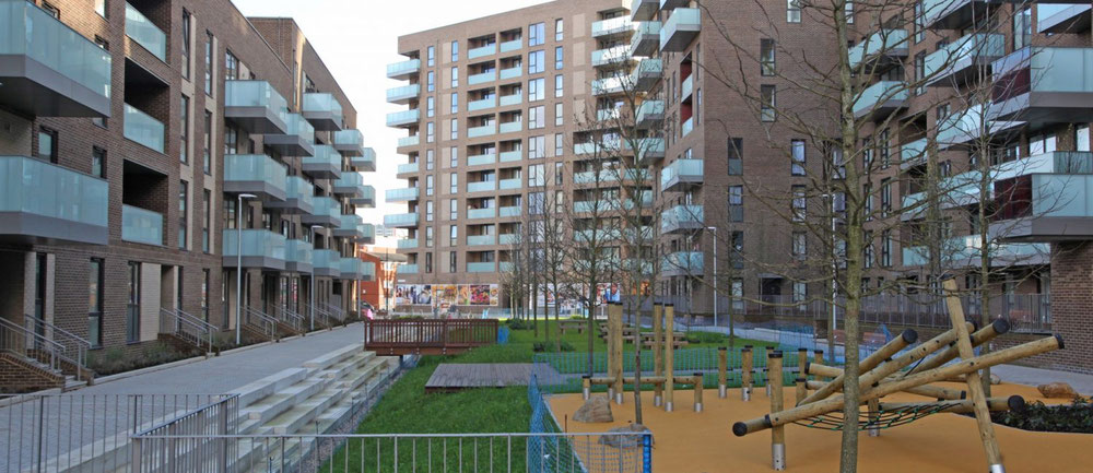 Real estate in Aberfeldy Village — look at the real estate search engine GEOLN.COM. Photo 1