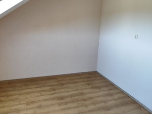 A 400 m de la carretera Pamukkale – Villa independiente de 3 plantas 6+1 – ¡Adecuada para familias numerosas y como inversión! — Encuentre propiedades fuera del plan o reventa de bienes inmuebles directamente de desarrolladores y propietarios GEOLN.COM. Foto 8