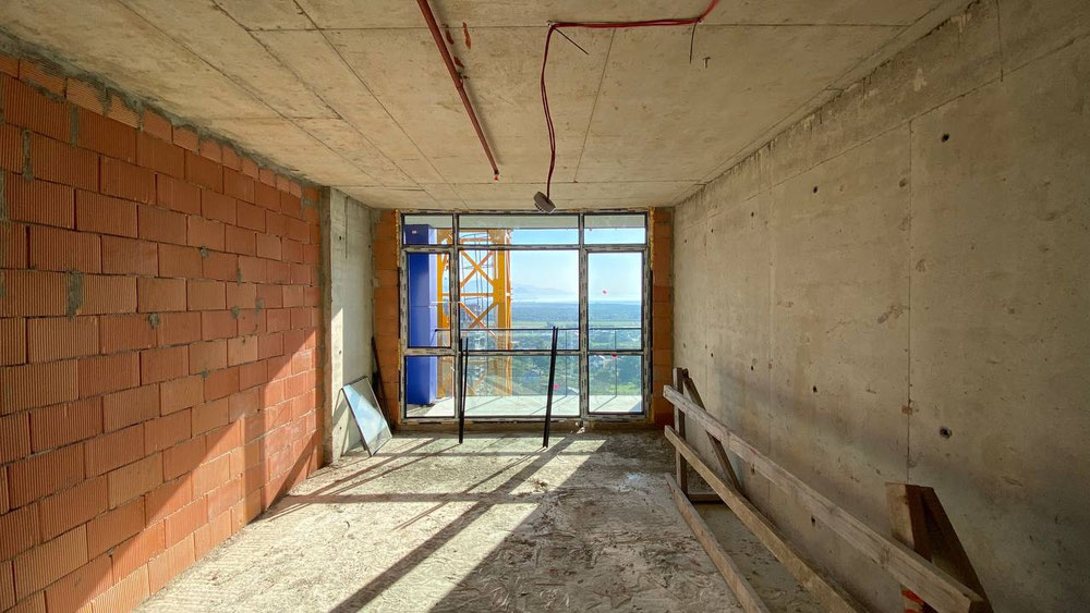 出售LemonGarden小区的黑框公寓 — 来自开发商和业主的房地产搜索引擎 GEOLN.COM. 照片 1