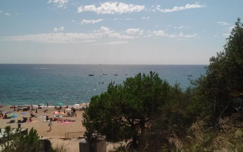 西班牙、加泰罗尼亚、滨海托萨的地块 — 来自开发商和业主的房地产搜索引擎 GEOLN.COM. 照片 1