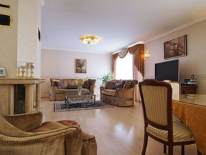 Casa en Letonia, Riga, Tornakalns — Encuentre propiedades fuera del plan o reventa de bienes inmuebles directamente de desarrolladores y propietarios GEOLN.COM. Foto 2