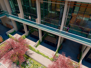 房地产在 Oasis Residences Two — look at the real estate search engine GEOLN.COM. 照片 3