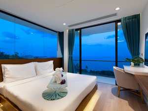 三层泳池别墅，5间卧室，俯瞰大海，欧式风格 — 来自开发商和业主的房地产搜索引擎 GEOLN.COM. 照片 10