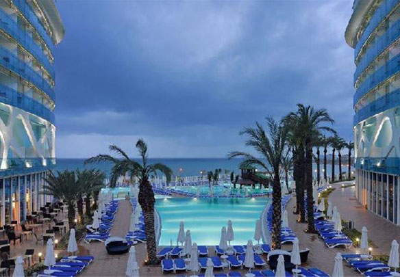 Hotel (hotel) nad morzem w Turcji, Alanya