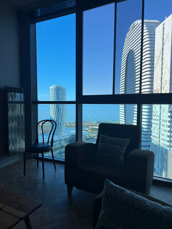 巴统出售公寓 — 来自开发商和业主的房地产搜索引擎 GEOLN.COM. 照片 1