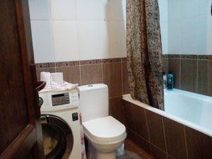 巴统市中心的4室公apartment — 来自开发商和业主的房地产搜索引擎 GEOLN.COM. 照片 18