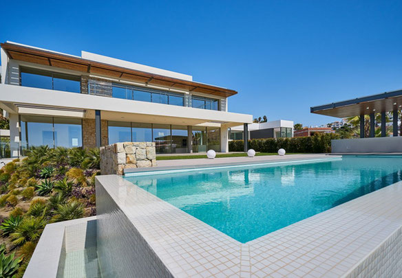 Villa 5 bedrooms 590 m² in La Alqueria, Spain