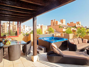 פנטהאוז 4 חדרי שינה 426 מ"ר ב-New Golden Mile, ספרד — חיפוש נדל"ן מפרטי ומקבלן GEOLN.COM. תמונה 3