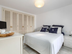 联排别墅 2 卧室 96 平方米，位于西班牙埃斯特波纳 — 来自开发商和业主的房地产搜索引擎 GEOLN.COM. 照片 16