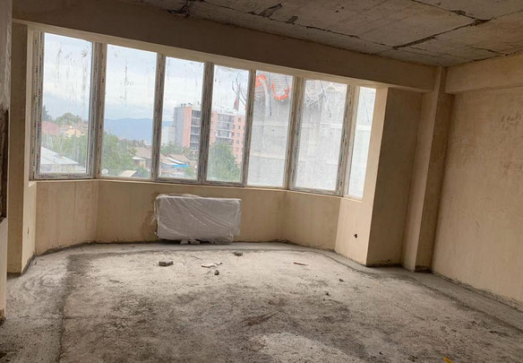 Vake'de 3 yatak odalı daire. Tiflis'te ucuz daire