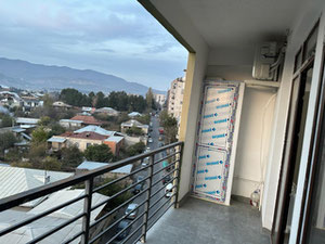 נמכרת דירה בטביליסי — חיפוש נדל"ן מפרטי ומקבלן GEOLN.COM. תמונה 4