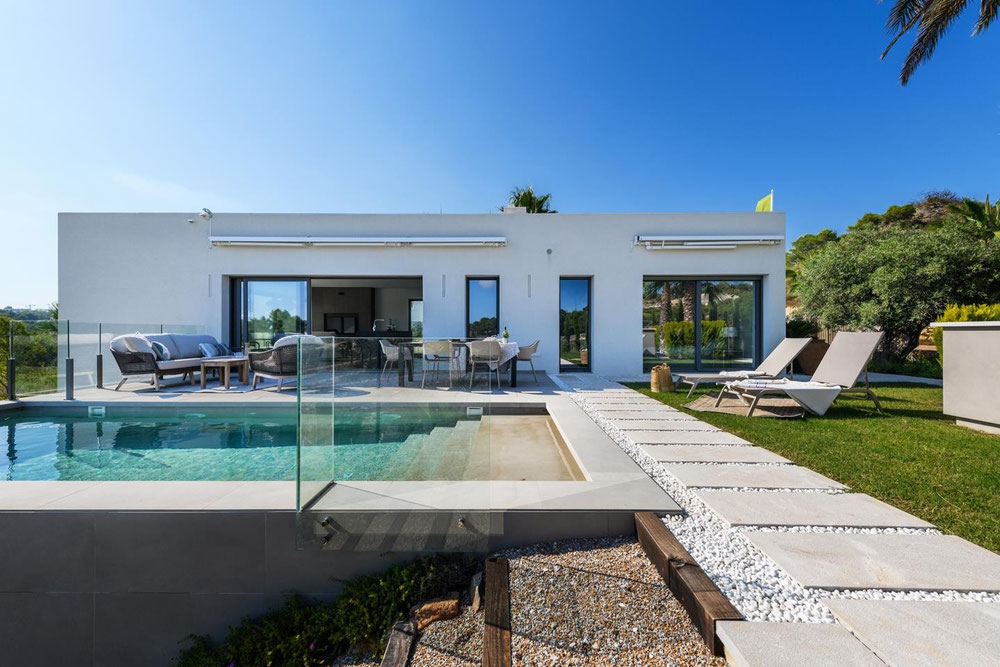 别墅 3 间卧室 162 平方米，位于西班牙拉斯科琳娜 — 来自开发商和业主的房地产搜索引擎 GEOLN.COM. 照片 1