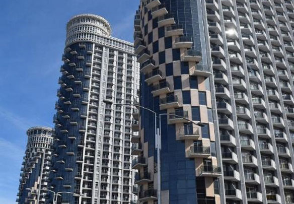 巴统 Orbi 市待售公寓